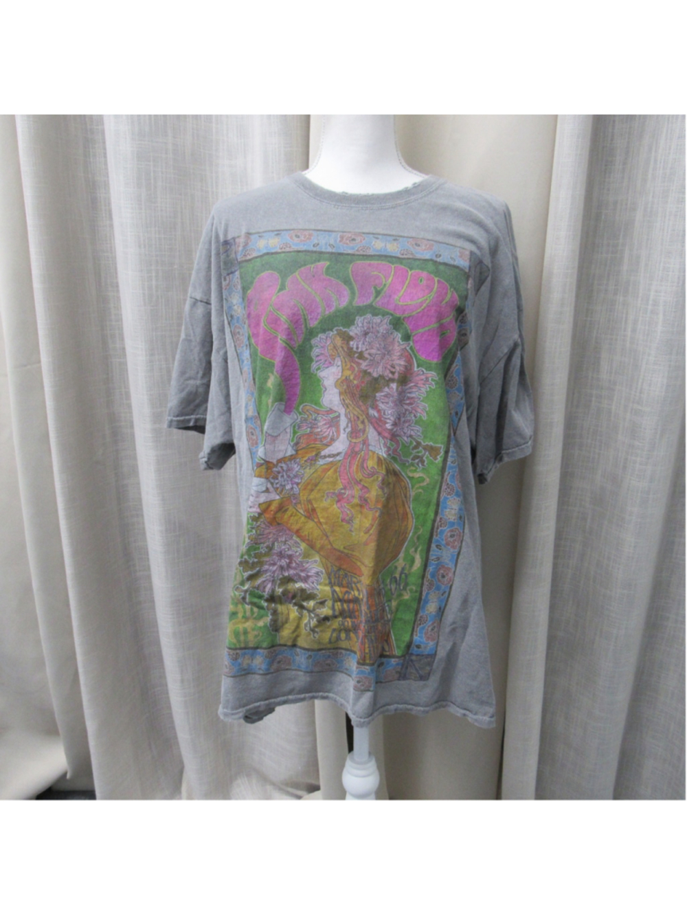 Urban Outfitters Pink Floyd Marquee Club 1966 Graphic Oversized T-Shirt S/M